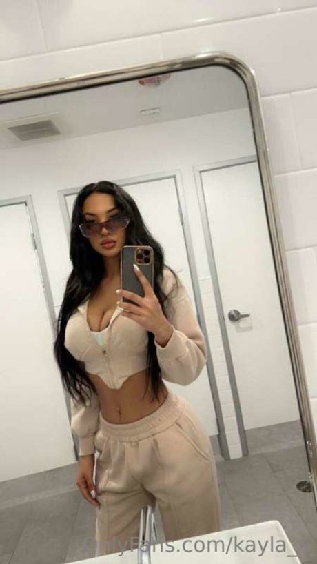 Kayla Vasquez étoile parfaite des photos