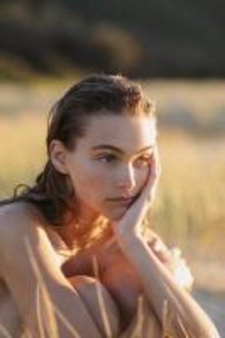 Nikki Hillier star du porno img