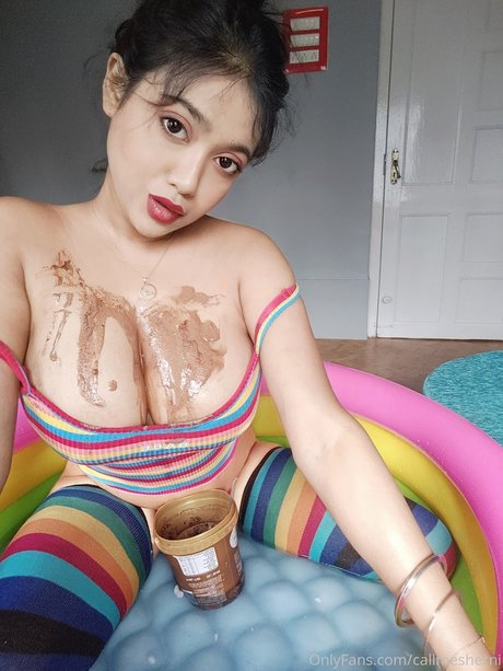 blonde aux gros seins onlyfans gratuit belle photos