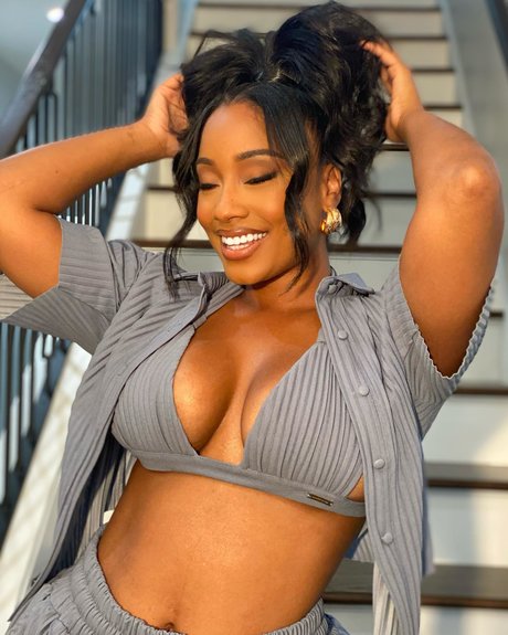 Jazzmine Jackson star du porno sexy galeries