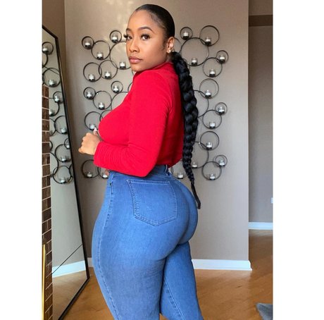 Jazzmine Jackson modèle érotique collection