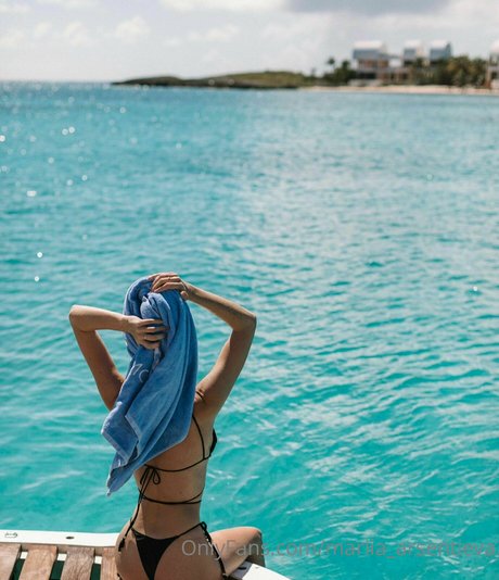 Mariia Arsentieva modèle adulte image