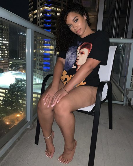 grands et plantureux onlyfans haut galeries