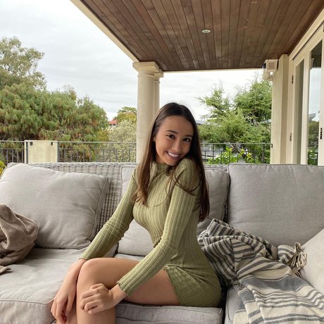 massage lesbien onlyfans nu de haute qualité des photos