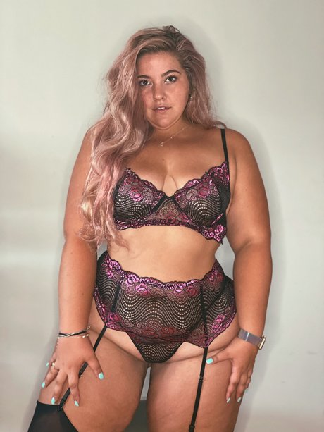 The Big Booty Barbie étoile chaude photos