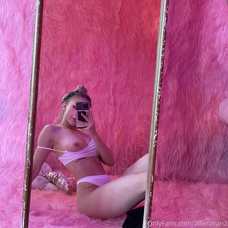 Alferova actrice sexy photos