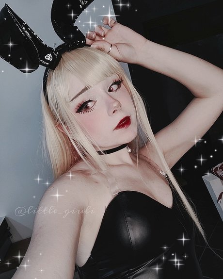 Little Giuli actrice chaude photos