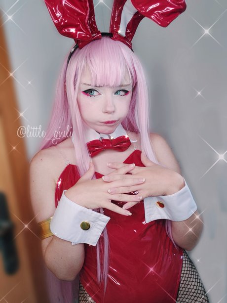 Little Giuli sexe star photo