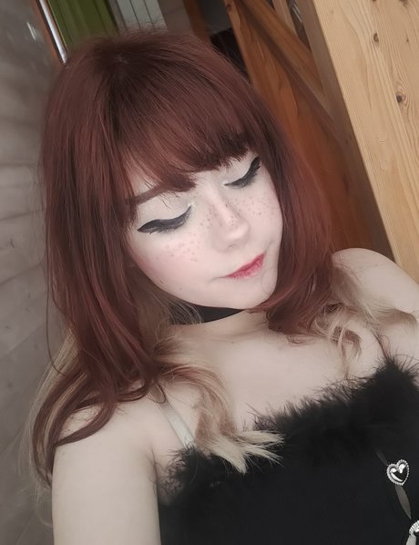 Little Giuli modèle parfait galerie