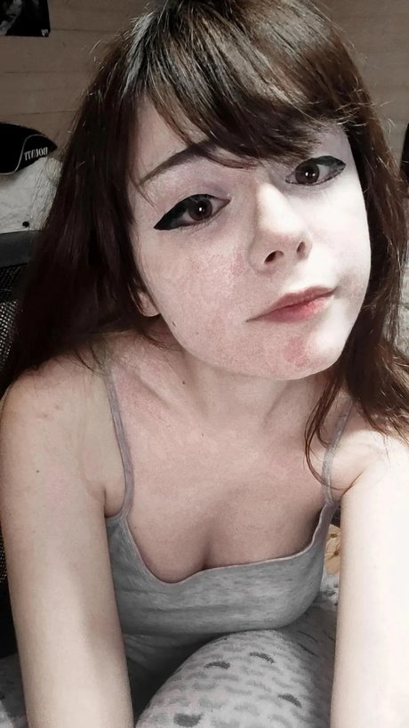 Little Giuli modèle meilleur images