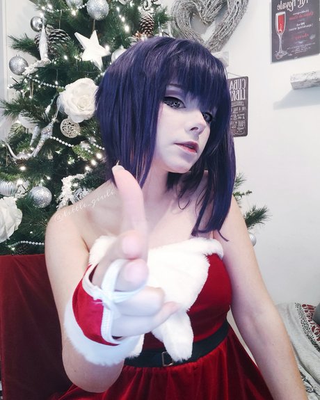 Little Giuli actrice porno photos