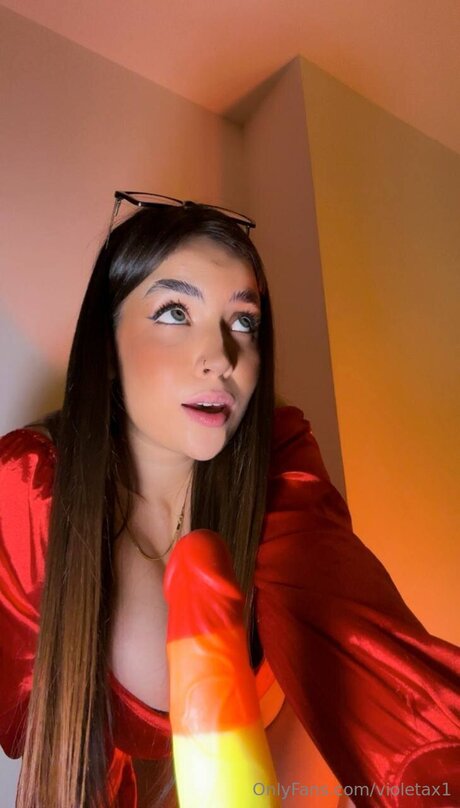 Violetax1 modèle exclusif galerie