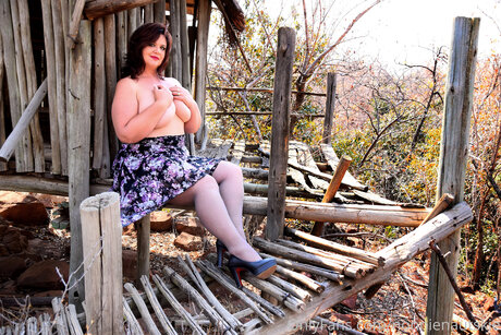 Nonnie 40dd étoile adulte galerie