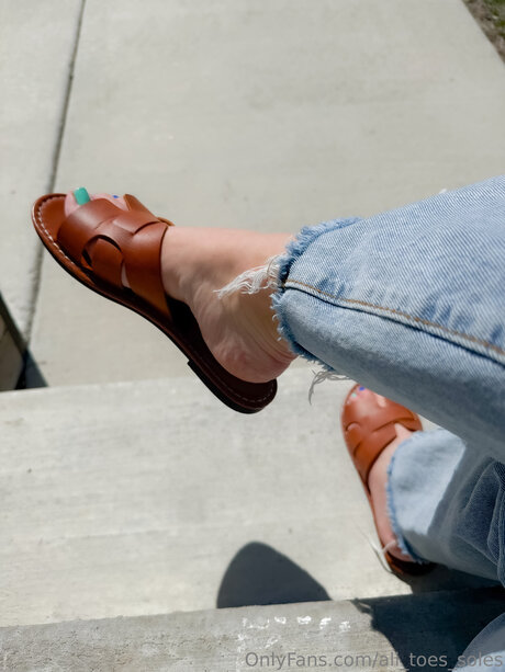 Ali Toes Soles nus star du porno images