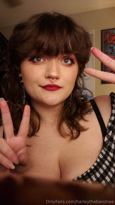 Harleythebanshee étoile xxx images