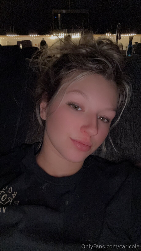 Carlcole étoile exclusive photo