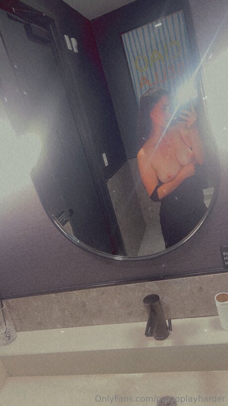 Outofthespotlight star du porno gratuit archive