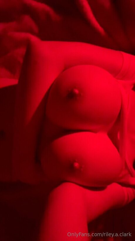 Riley A Clark modèle photos