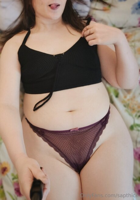 Sapthick actrice sexy images