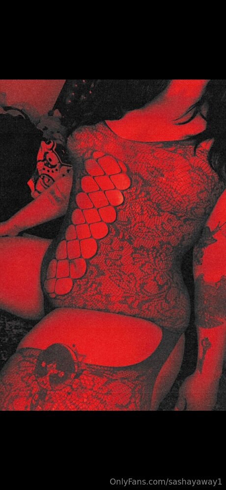 Goodgirlgothiccc actrice de nus images