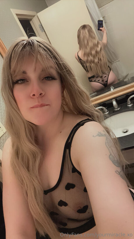 Yourmiracle Xo star du porno chaude archive