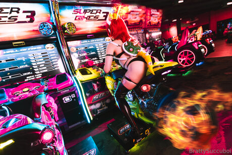 Tomboysuccubus nus star du porno photo