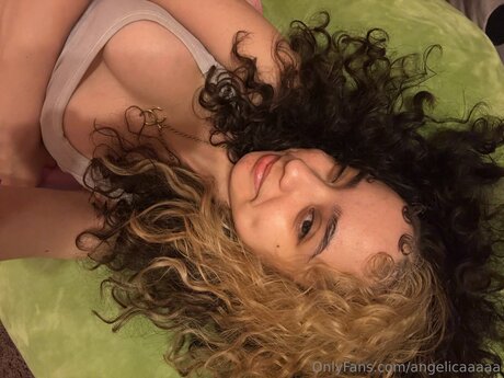 Angelicaaaaa star du porno sexy archive