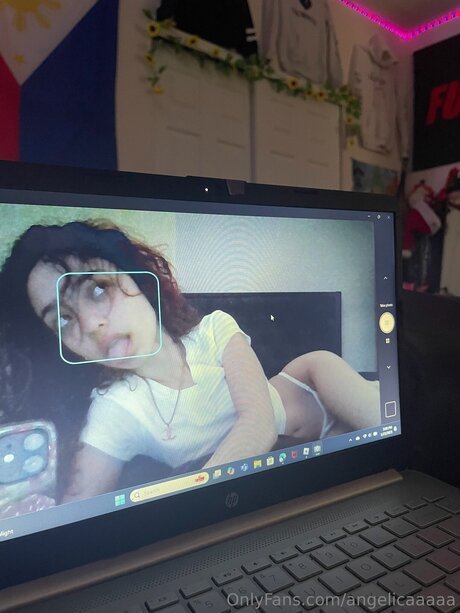 Angelicaaaaa star pornographique photos
