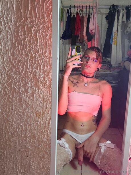 Nickiitgirl actrice érotique image