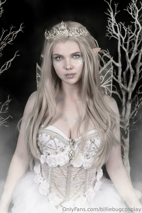 Billiebugcosplay actrice de grande qualité collection