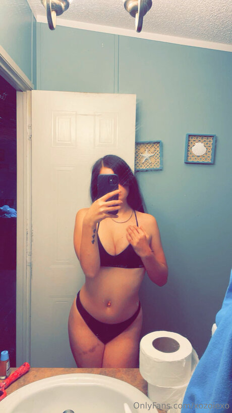 Xozoiexo actrice porno photo