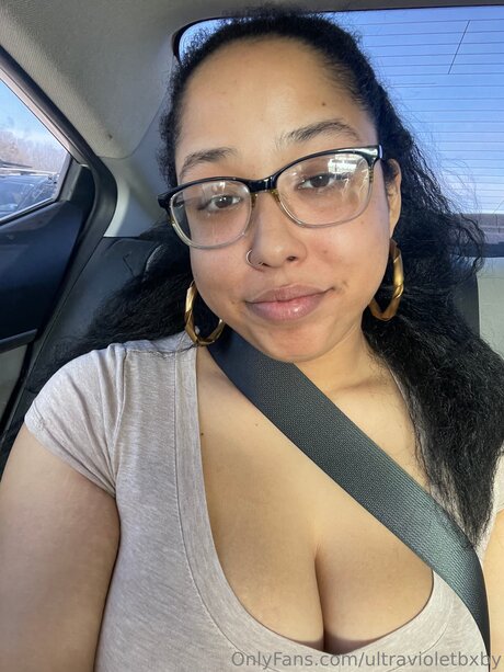 fille courbée dà côté onlyfans adulte exclusif galeries