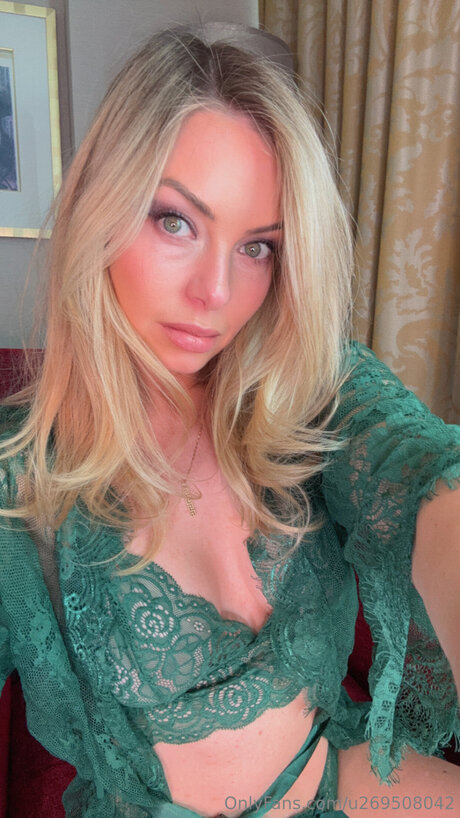 Missbehavin26 modèle érotique images