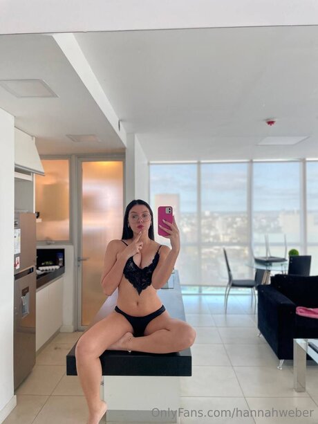 Hannahweber modèle sympa des photos