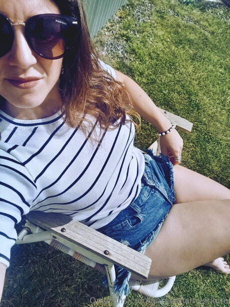 Ladyaria Hot haut modèle images