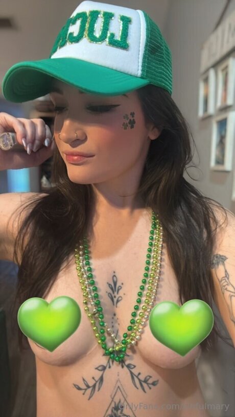 Sinfulmary actrice chaude images