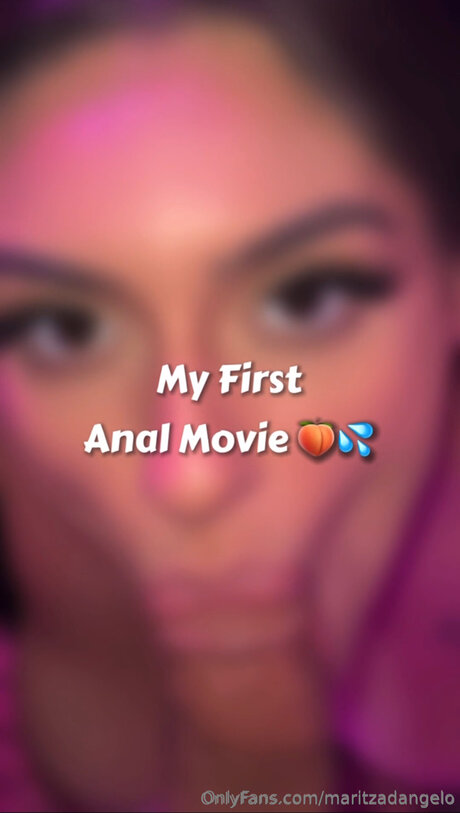 blonde aux gros seins onlyfans chaud joli img