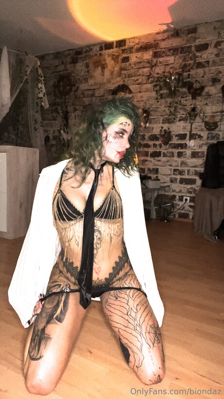 Biondaz étoile xxx photos