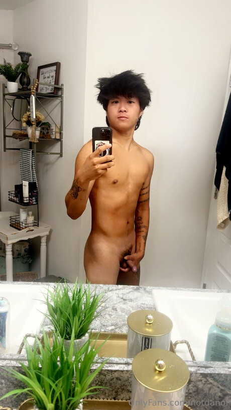 Notdanof actrice porno photo