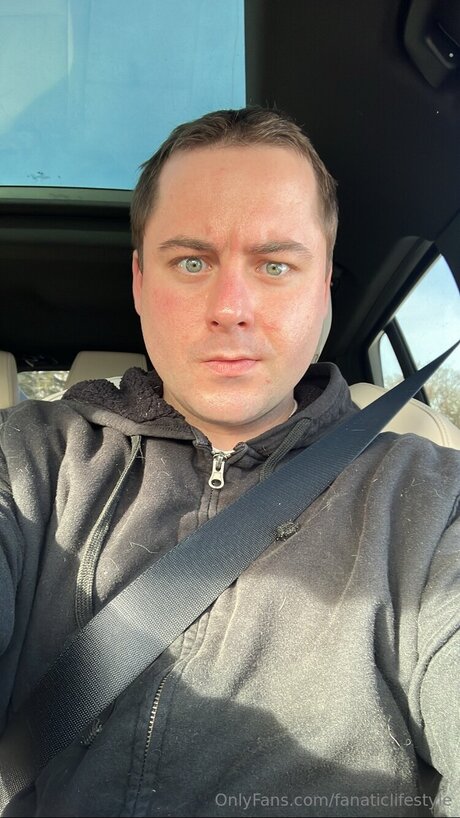 chaton potelé uniquementfans adulte érotique collection