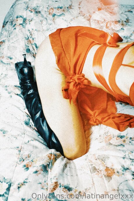 Lalucer0 modèle gratuit photos