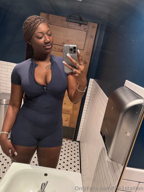 fétichisme des pieds ébène onlyfans chaud meilleur galeries