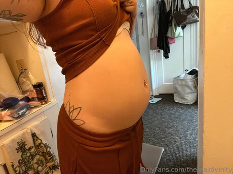 Therealdivinity actrice nue img