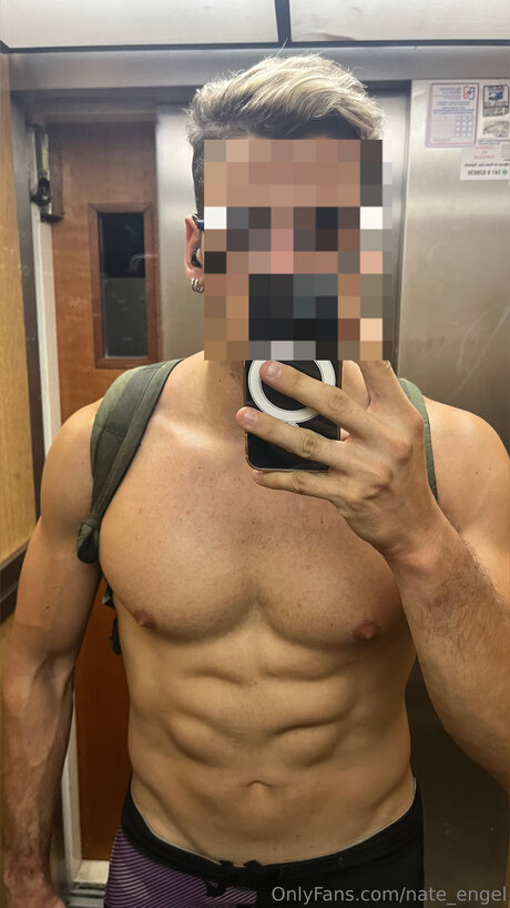 Nate Engel actrice de sexe des photos