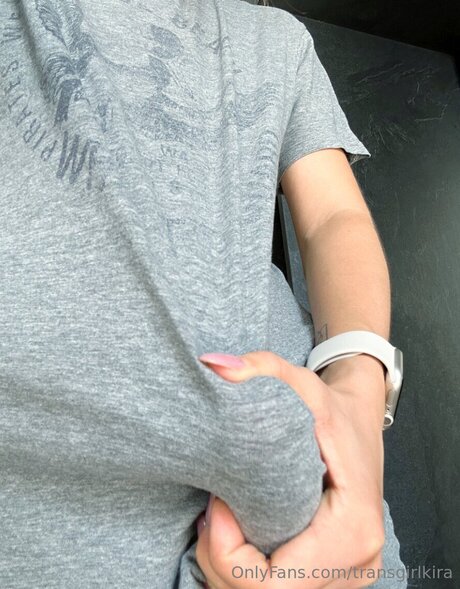 Transgirlkira modèle magnifique galerie