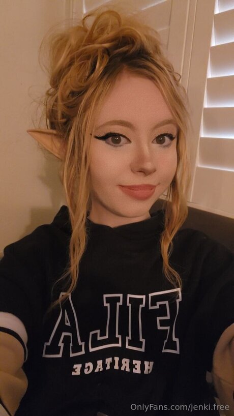 Jenki Free actrice nue des photos