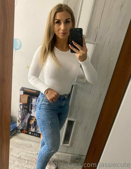 fans asiatiques anaux uniquement chaud image