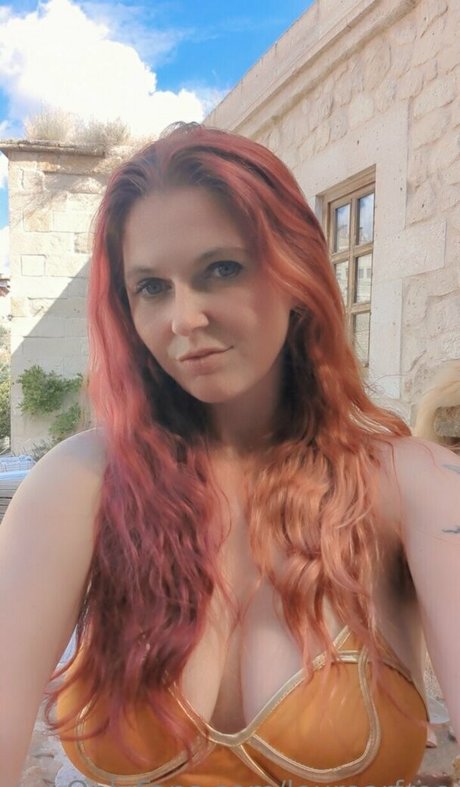 louroarfree modèle nu archive