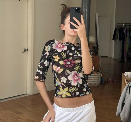 gros seins ébène onlyfans art érotique img