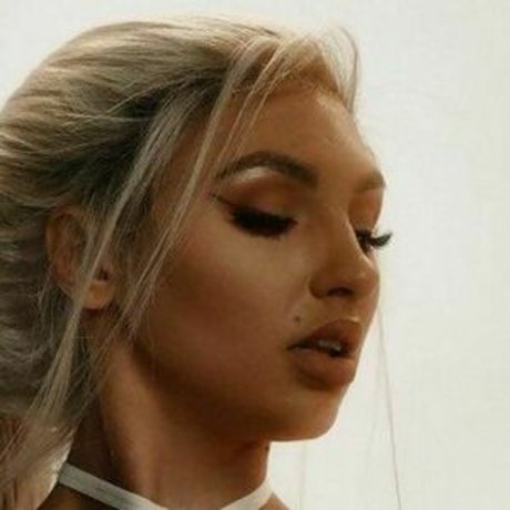 Iryna Ivanova star du porno érotique collection